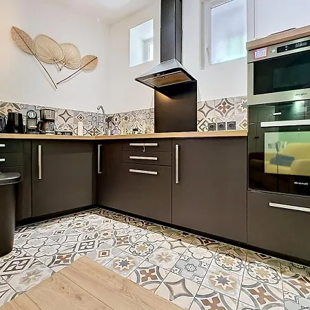 Appartement Historic Center Air Conditioned And Renovated Hyères